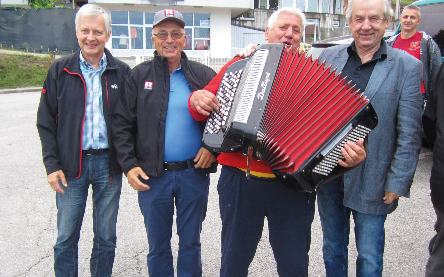 Rhomberg besucht bosnische Pensionisten Rhomberg besucht bosnische Pensionisten